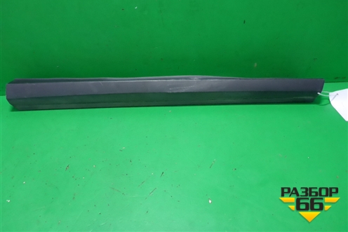 Накладка двери передней правой (7507148100) для Lexus RX 350 c 2015г (РХ)