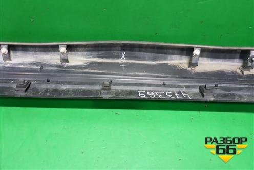 Накладка двери передней правой (7507148100) для Lexus RX 350 c 2015г (РХ)