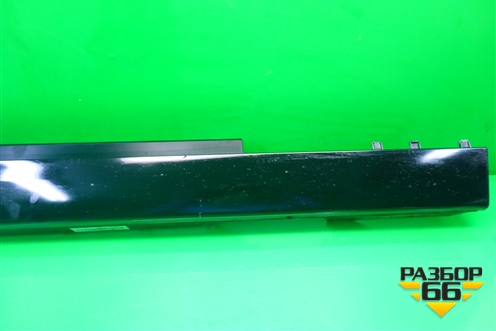 Накладка на порог наружная правая (3х дверный кузов) (51777288396) для BMW 1-серия F20/F21 с 2011г