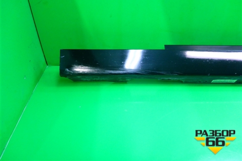 Накладка на порог наружная левая (3х дверный кузов) (51777288395) для BMW 1-серия F20/F21 с 2011г