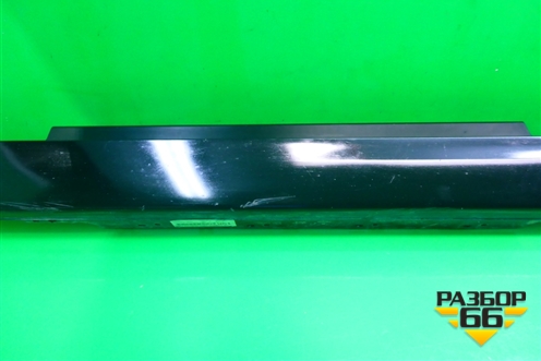 Накладка на порог наружная левая (3х дверный кузов) (51777288395) для BMW 1-серия F20/F21 с 2011г