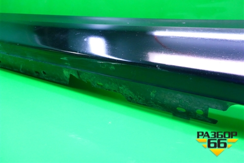 Накладка на порог наружная левая (3х дверный кузов) (51777288395) для BMW 1-серия F20/F21 с 2011г