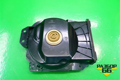 Сабвуфер (под сидение правый) для BMW 1-серия F20/F21 с 2011г