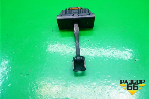 Ограничитель двери передней правой для Land Rover Range Rover 3 с 2002-2012г (Вог)