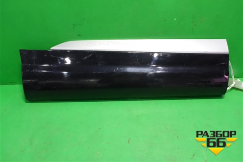 Накладка двери задней правой (4M0853970F) для Audi Q7 c 2015г (Ку 7)