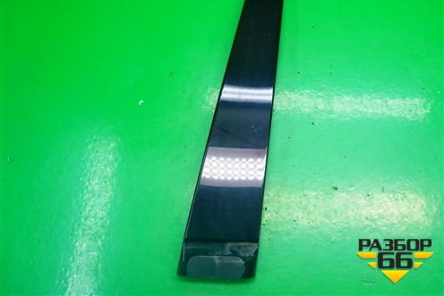 Накладка стойки (центральной левой) (7L6853317) для Volkswagen Touareg c 2002-2010г (Туарег)