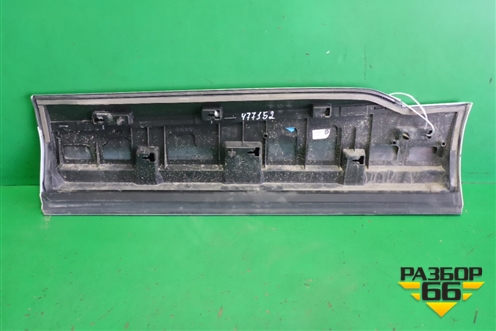 Накладка двери задней правой (4M0853970F) для Audi Q7 c 2015г (Ку 7)