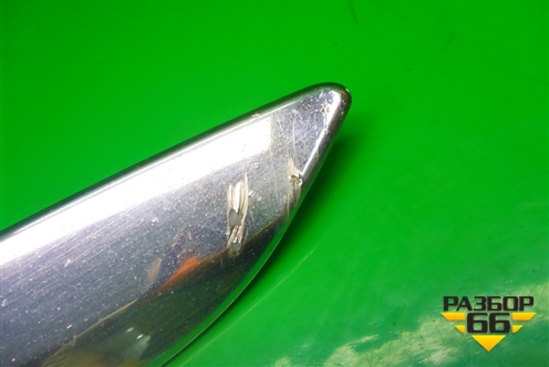 Накладка переднего бампера правая (9682198577) для Citroen C5 с 2008г (С5)