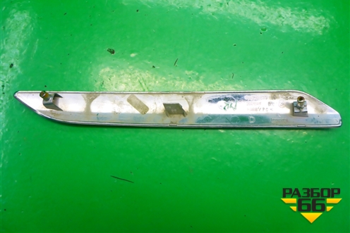 Накладка переднего бампера правая (9682198577) для Citroen C5 с 2008г (С5)