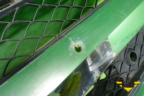 Юбка переднего бампера (под камеру и парктроник) (A1668554565) для Mercedes Benz GLS-Klass X166 с 2015г (ГЛС)