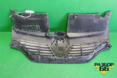 Решетка радиатора (до 2018г) (623107605R) для Renault Logan II с 2012г (Логан)