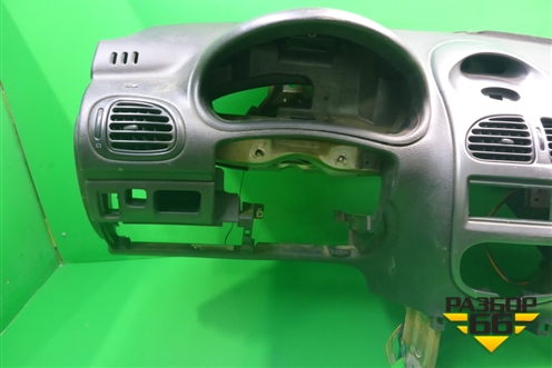 Торпедо с AIR BAG для Peugeot 206 с1998г