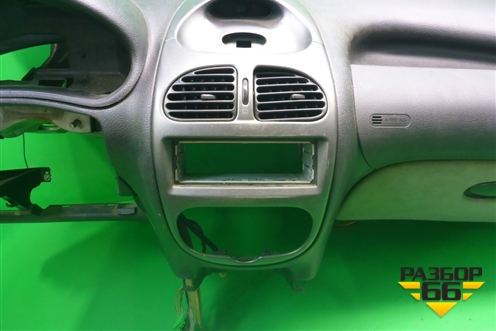 Торпедо с AIR BAG для Peugeot 206 с1998г