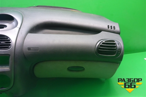 Торпедо с AIR BAG для Peugeot 206 с1998г