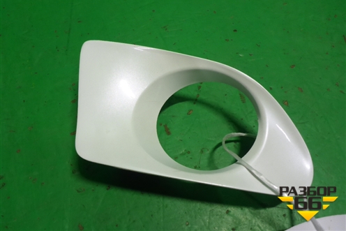 Накладка ПТФ левая (до 2012г) (814820E010A) для Lexus RX 300 c 2009-2015г (РХ)