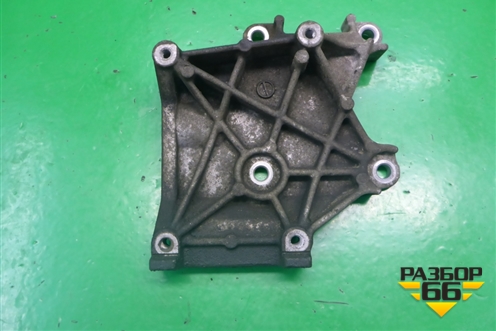 Кронштейн компрессора кондиционера (7813A164) для Mitsubishi Lancer-9  с 2003-2008г (Лансер)