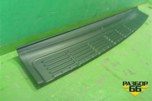 Накладка заднего бампера (до 2012г) (5216260040) для Toyota Land Cruiser (200) с 2008г (Ленд Крузер)