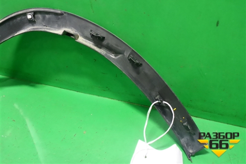 Накладка заднего крыла правого (7560548020) для Lexus RX 350 c 2015г (РХ)