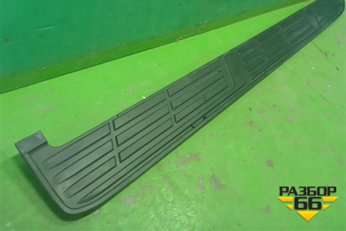 Накладка подножки правой (517716A130) для Toyota Land Cruiser Prado(150) с 2009г (Ленд Крузер Прадо)