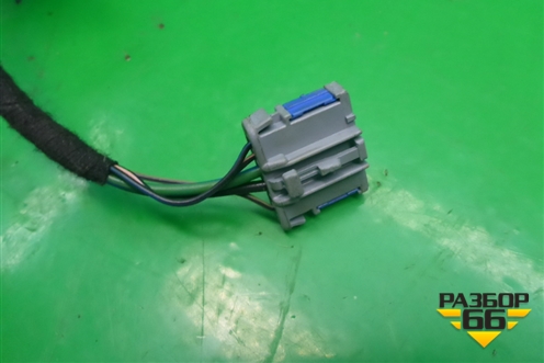 Проводка двери передней левой (YMM501992C) для Land Rover Discovery 3 с 2004-2009г (Дискавери)