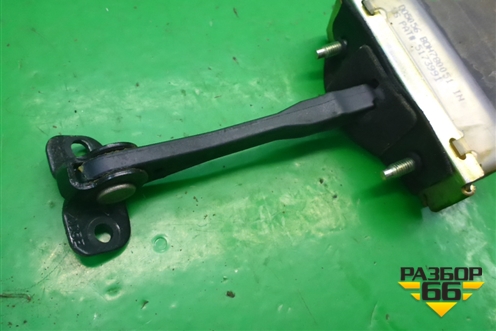 Ограничитель двери задней левой (BDH780051) для Land Rover Discovery 3 с 2004-2009г (Дискавери)