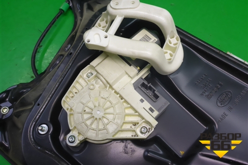 Стеклоподъёмник электрический передний правый для Land Rover Discovery 3 с 2004-2009г (Дискавери)