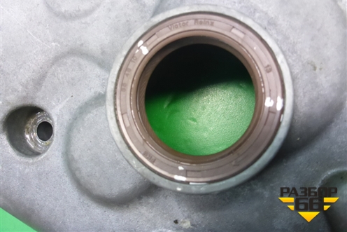 Крышка двигателя передняя (1.4л CAX) (03C109211) для Volkswagen Touran с 2003-2010г (Тоуран)