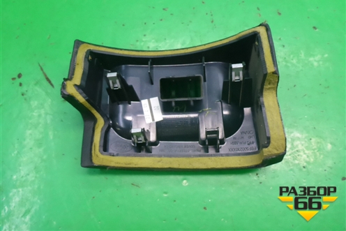 Накладка на торпедо (правая) (FBF500230) для Land Rover Discovery 3 с 2004-2009г (Дискавери)