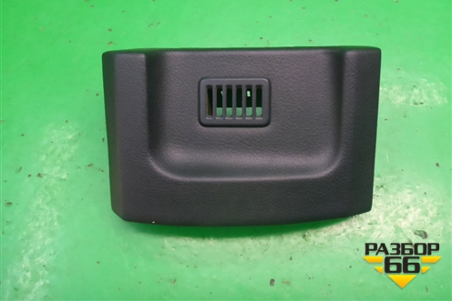 Накладка на торпедо (правая) (FBF500230) для Land Rover Discovery 3 с 2004-2009г (Дискавери)