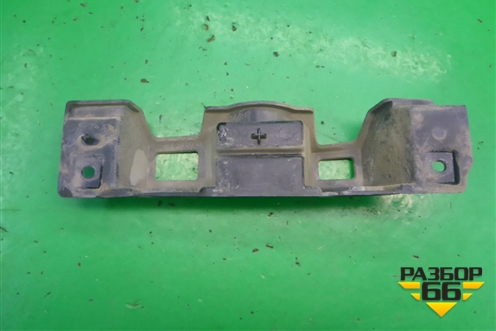 Кронштейн переднего бампера левый (DQO500031) для Land Rover Discovery 3 с 2004-2009г (Дискавери)