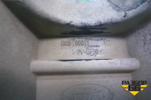 Кронштейн переднего бампера левый (DQO500031) для Land Rover Discovery 3 с 2004-2009г (Дискавери)