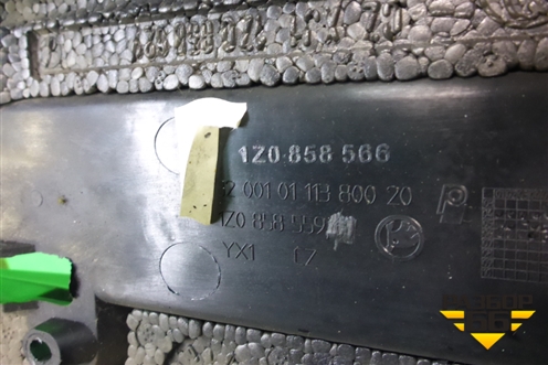 Кожух рулевой колонки (в сборе) (1Z0858566) для Skoda Octavia (А5) с 2004-2013г (Октавия)