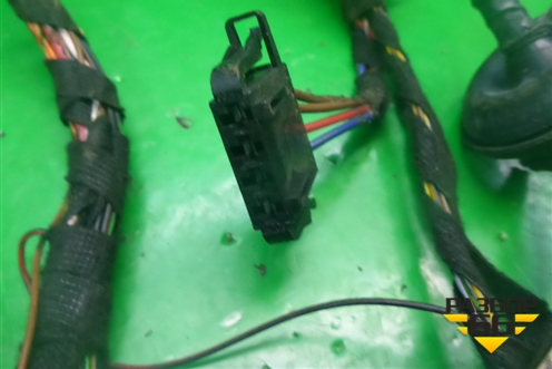 Проводка двери передней правой для Skoda Octavia (А5) с 2004-2013г (Октавия)