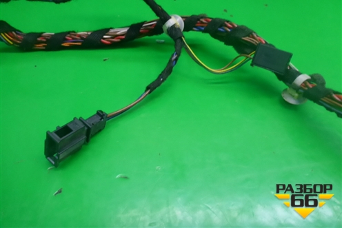 Проводка двери передней правой для Skoda Octavia (А5) с 2004-2013г (Октавия)