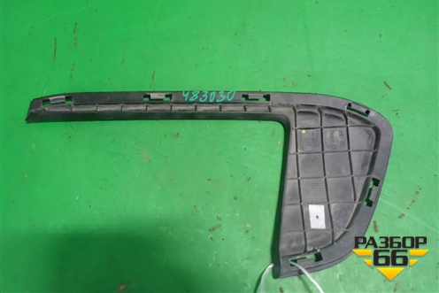 Накладка на решетку радиатора (после 2018г правая) (86354F1600) для Kia Sportage с 2016-2022г (Спортеидж 4)