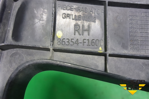 Накладка на решетку радиатора (после 2018г правая) (86354F1600) для Kia Sportage с 2016-2022г (Спортеидж 4)