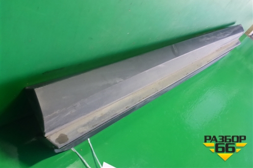 Накладка двери передней правой (7507148100) для Lexus RX 350 c 2015г (РХ)