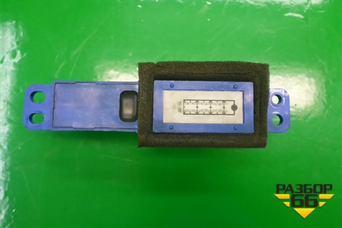 Блок электронный (ионизатор воздуха) (8805112010) для Toyota Camry V40 с 2006-2011г (Камри)