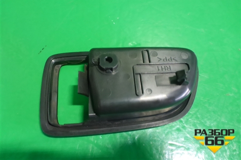 Накладка двери задней правой (на ручку) для Mazda Mazda 3 (BK) с 2003-2009г 