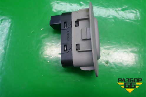 Кнопка (открывания кузовного стекла) (935904D600QW) для Kia Carnival с 2005-2014г (Карнивал 2)