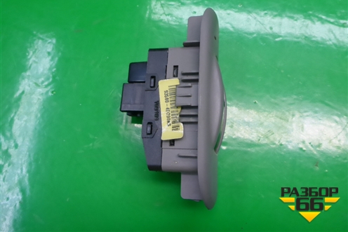 Кнопка стеклоподъёмника (задняя) (935804D200KS) для Kia Carnival с 2005-2014г (Карнивал 2)