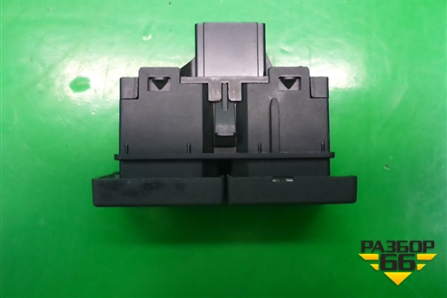 Кнопка обогрева заднего стекла (6S6T18C621BC) для Ford Fusion с 2002г (Фьюжн)