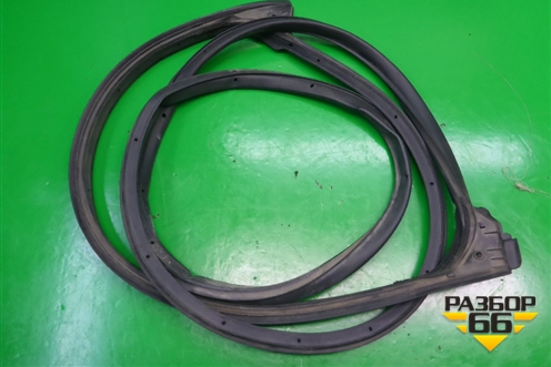 Уплотнитель двери (передней левой на дверь) для Mazda Mazda 3 (BM) с 2013-2019г