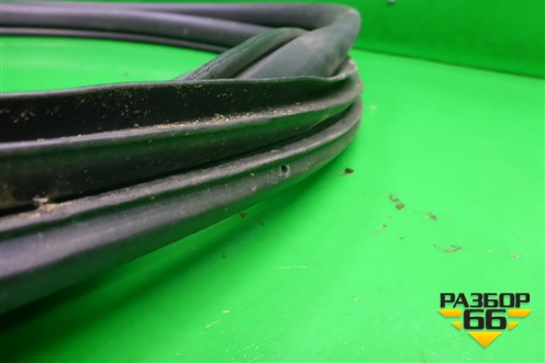 Уплотнитель двери (передней правой на кузов) для Mazda Mazda 3 (BM) с 2013-2019г