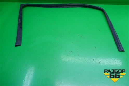 Уплотнитель стекла двери передней правой для Mazda Mazda 3 (BM) с 2013-2019г