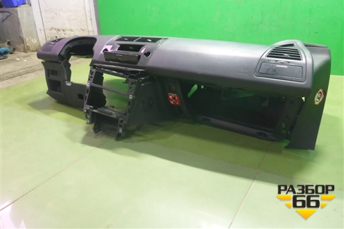 Торпедо с AIR BAG для Citroen C4 с 2005-2011г (С4)