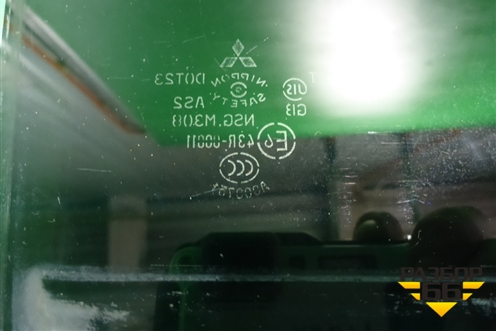 Стекло двери задней правой (MN129340) для Mitsubishi Grandis с 2004г (Грандис)