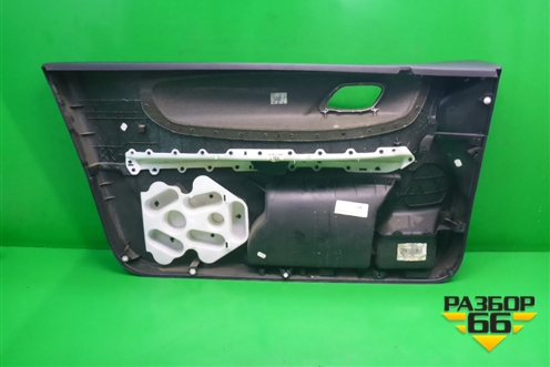 Обшивка двери передней правой под электрику (3х дверный кузов) (96523585XT) для Citroen C4 с 2005-2011г (С4)