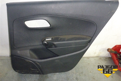 Обшивка двери задней правой под электрику (6RU867212) для Volkswagen Polo (седан) с 2010г (Поло)
