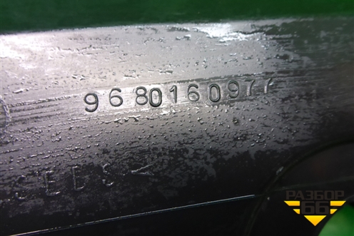 Решетка стеклоочистителей левая (9680160977) для Citroen C3 с 2002-2009г (С3)